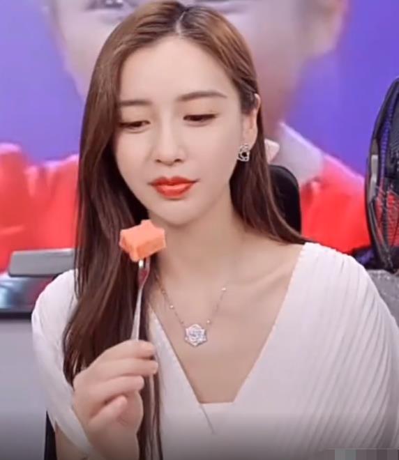 快手徐娘吃瓜中心,揭秘网络红人的幕后故事